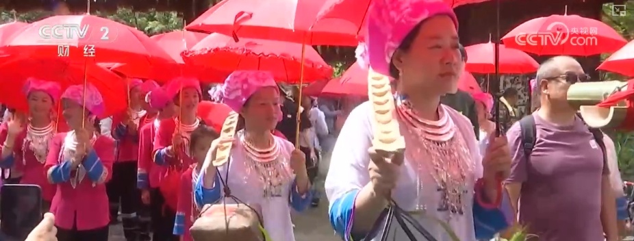 千年农耕文化尽显焕新魅力 民俗节庆点燃游客热情 撬动消费热潮 千年农耕文化尽显焕新魅力 民俗节庆点燃游客热情 撬动消费热潮