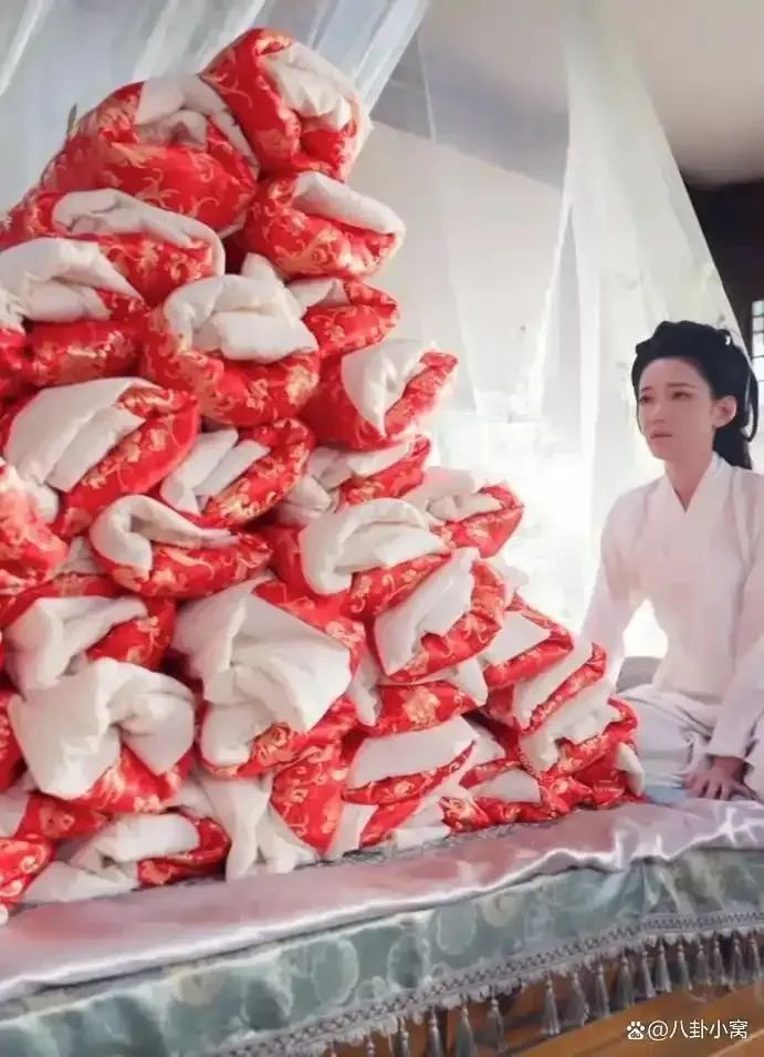 离谱!“一胎生99子”短剧紧急下架,导演怪编剧,男主演员怪经纪人…… 离谱!“一胎生99子”短剧紧急下架,导演怪编剧,男主演员怪经纪人……