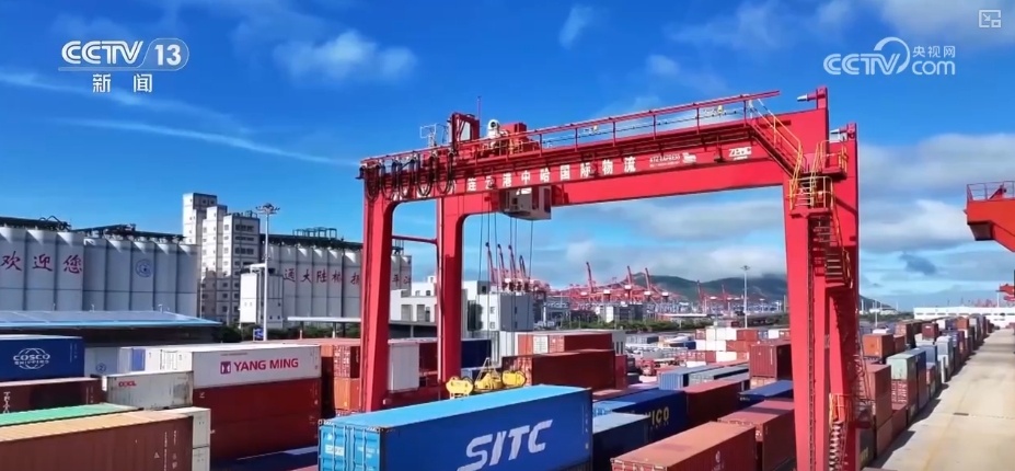 鲜果、重庆小面、汽车配件……中亚好物乘坐“钢铁驼队”跑出新机遇