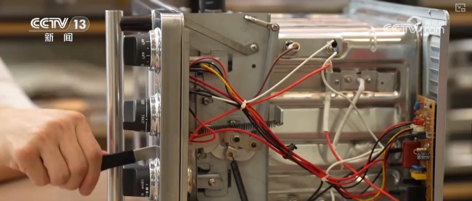 研发迭代锻造竞争力 小家电“烤”出“硬实力”闯出海外大市场 研发迭代锻造竞争力 小家电“烤”出“硬实力”闯出海外大市场