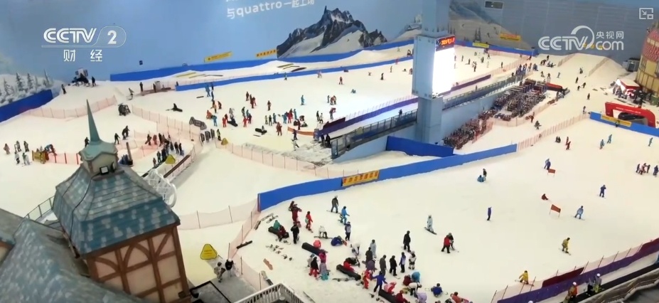 从“一季热”到“四季火” 湾区冰雪运动蓬勃发展“四季化”加速 从“一季热”到“四季火” 湾区冰雪运动蓬勃发展“四季化”加速