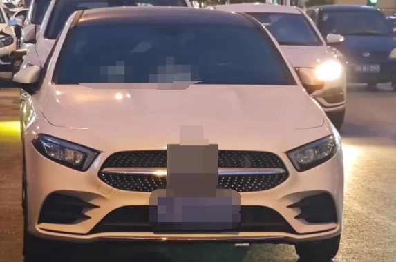 网购假牌 这位驾驶人买了个“大教训”