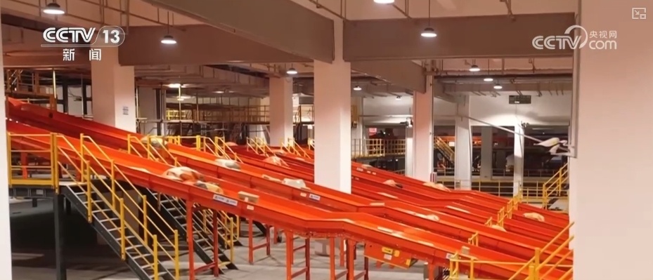 物流“大动脉”含“智”量更足 服务便捷性不断提升 物流“大动脉”含“智”量更足 服务便捷性不断提升