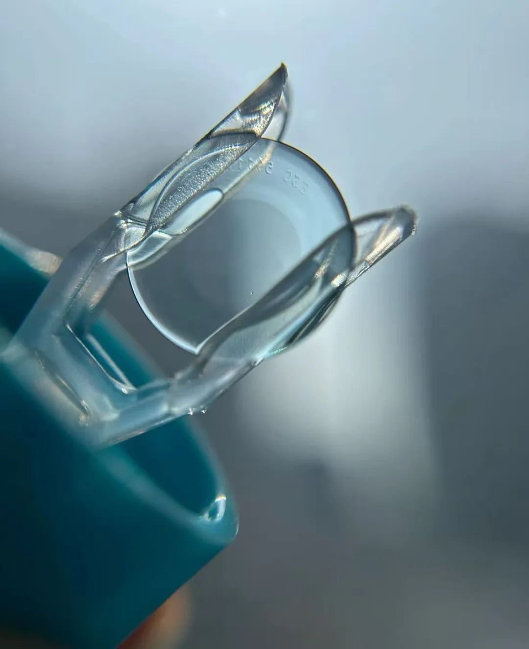 什么?!不用做手术,我的近视眼也有救了?(不是隐形眼镜) 什么?!不用做手术,我的近视眼也有救了?(不是隐形眼镜)