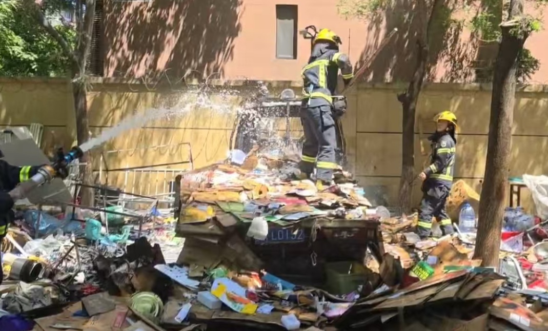 三桶水引发火灾？如果没有监控，都不敢信……