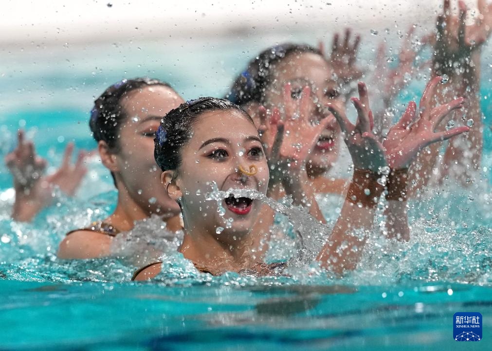 花样游泳世界杯总决赛:中国队夺得集体技巧自选冠军 花样游泳世界杯总决赛:中国队夺得集体技巧自选冠军