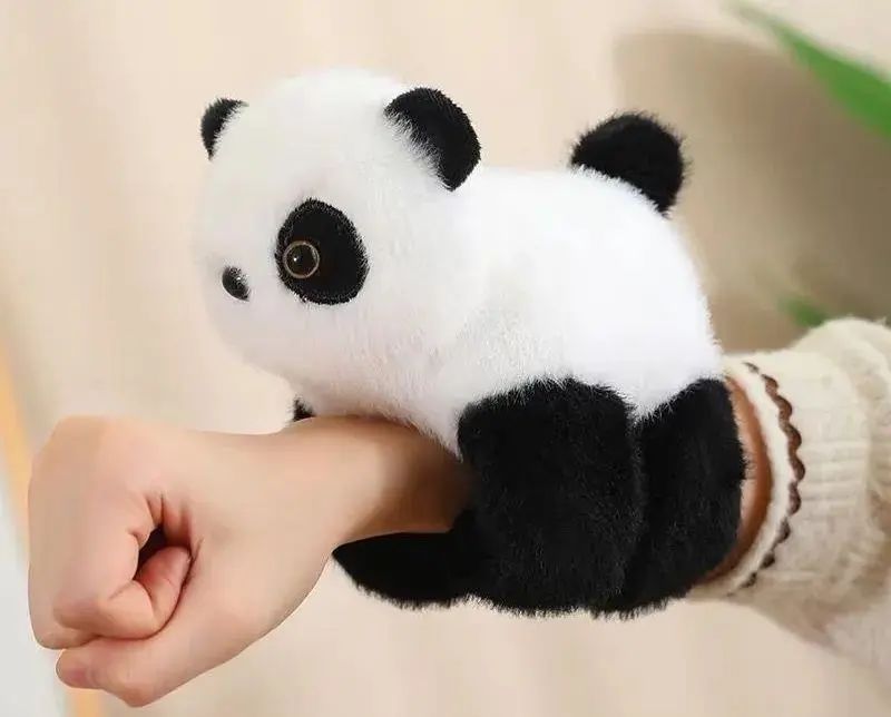 玩具中铁丝突然扎进女童右眼! 很多小孩都爱玩, 紧急提醒