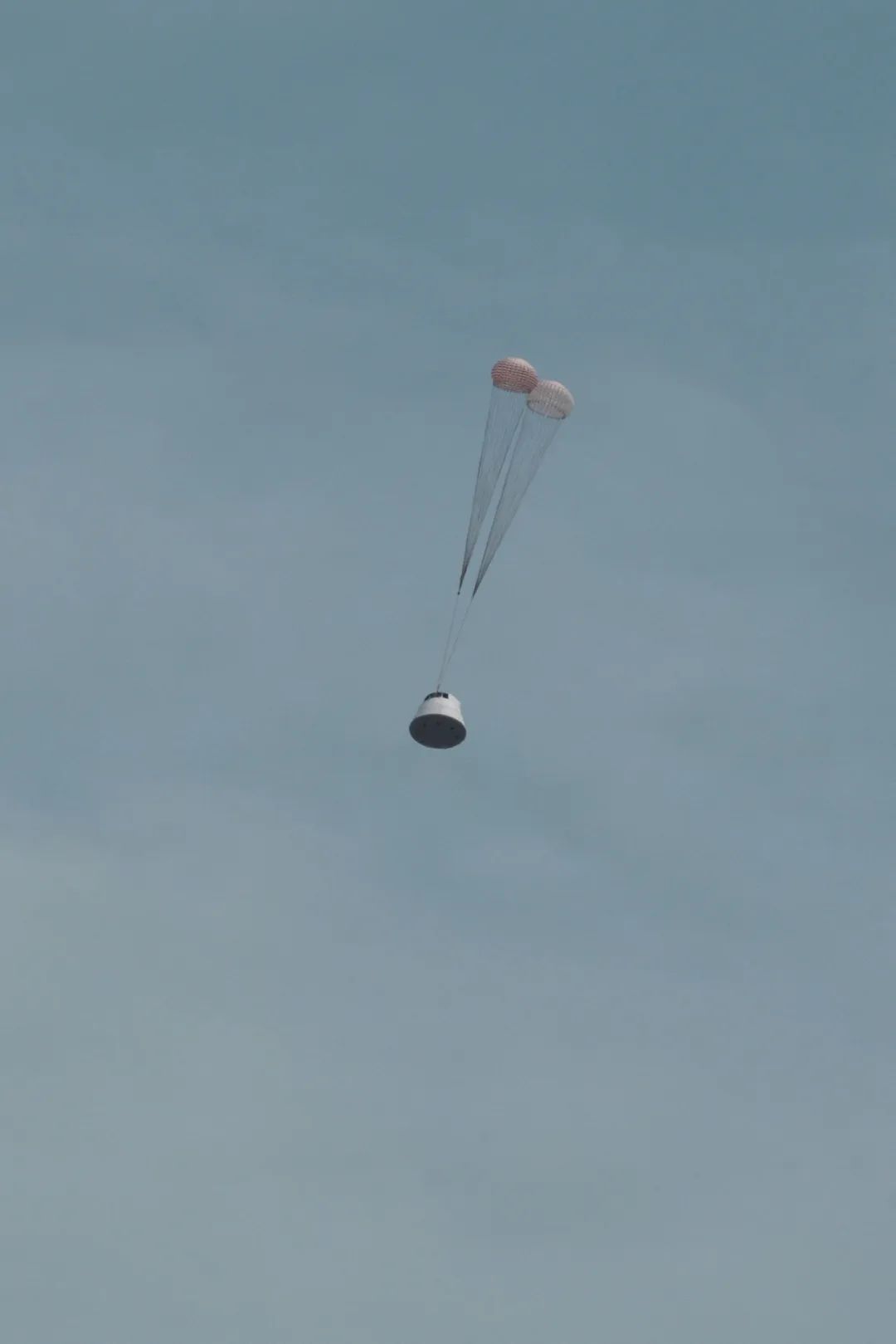 我国新一代载人飞船“梦舟”零高度逃逸飞行试验取得圆满成功 我国新一代载人飞船“梦舟”零高度逃逸飞行试验取得圆满成功