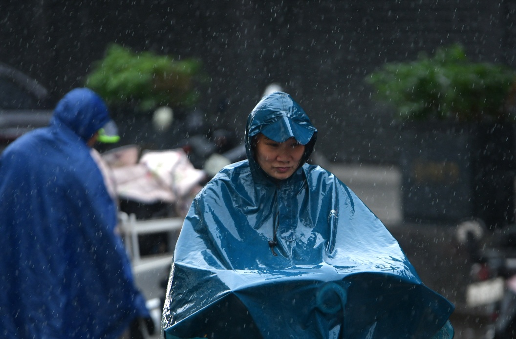 今天广州仍有局部大暴雨,周三起降水减弱转“蒸笼”模式 今天广州仍有局部大暴雨,周三起降水减弱转“蒸笼”模式