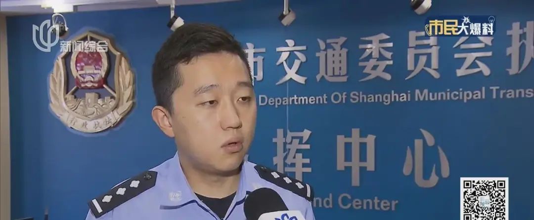 这也敢上路？百吨货车上海高速强行撞杆闯关，警方一路狂追到温州