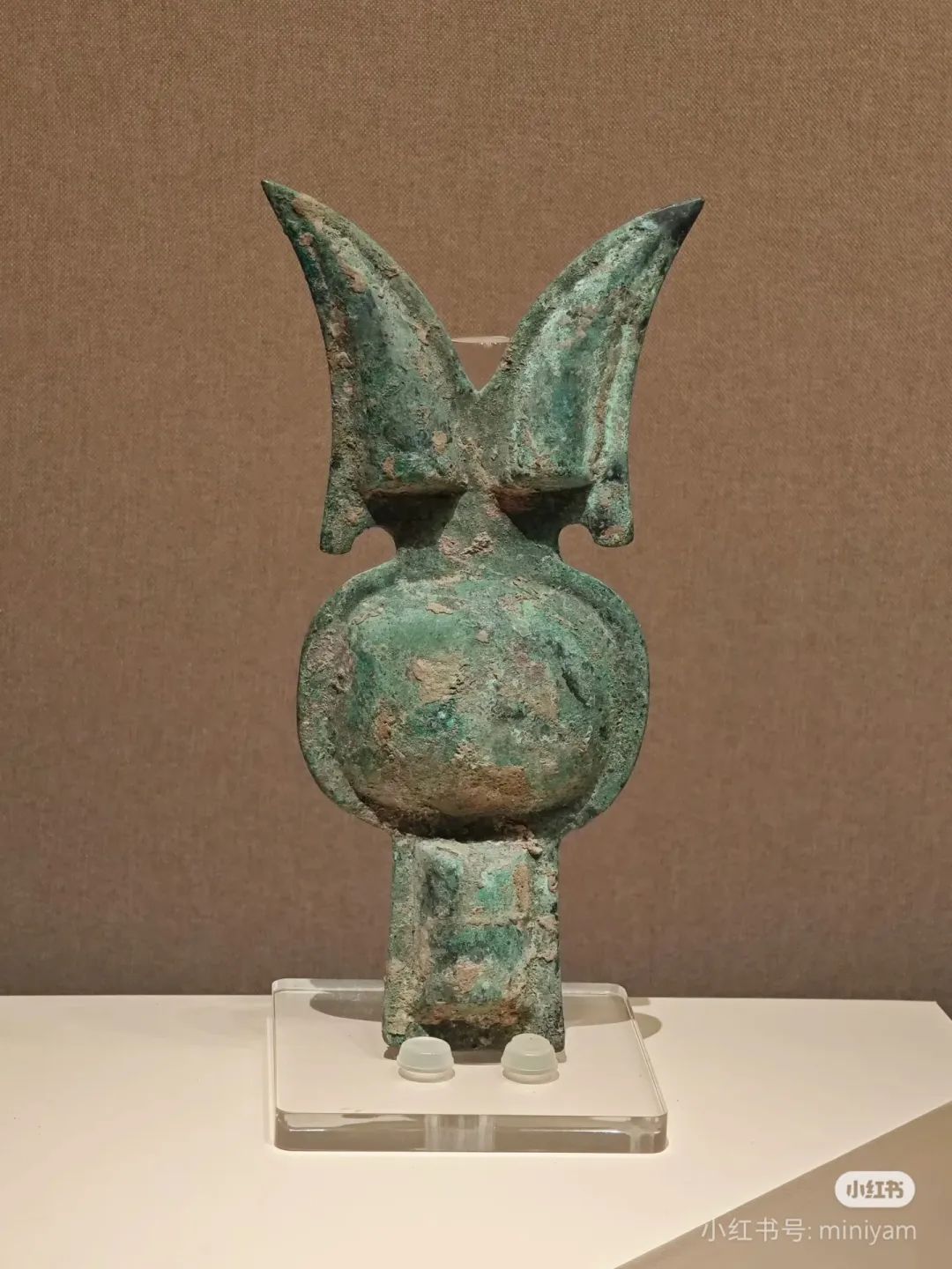 洛阳博物馆一青铜器展品酷似Labubu,引网友热议!文物已有2000多年历史 洛阳博物馆一青铜器展品酷似Labubu,引网友热议!文物已有2000多年历史