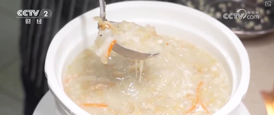 古老习俗“活”起来、“避暑+探险”“火”起来 暑期文旅热力全开 古老习俗“活”起来、“避暑+探险”“火”起来 暑期文旅热力全开