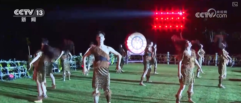 “八小时外”消费火热 夏日经济“夜动力”撬动消费“夜”态新引擎 “八小时外”消费火热 夏日经济“夜动力”撬动消费“夜”态新引擎