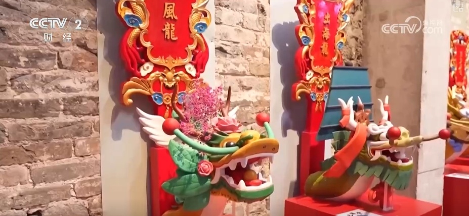 古老习俗“活”起来、“避暑+探险”“火”起来 暑期文旅热力全开 古老习俗“活”起来、“避暑+探险”“火”起来 暑期文旅热力全开