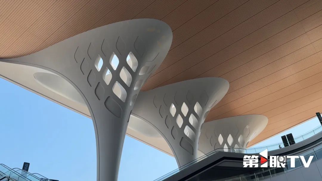 重庆东站,要来了!这些“未来感”出行体验即将解锁→ 重庆东站,要来了!这些“未来感”出行体验即将解锁→