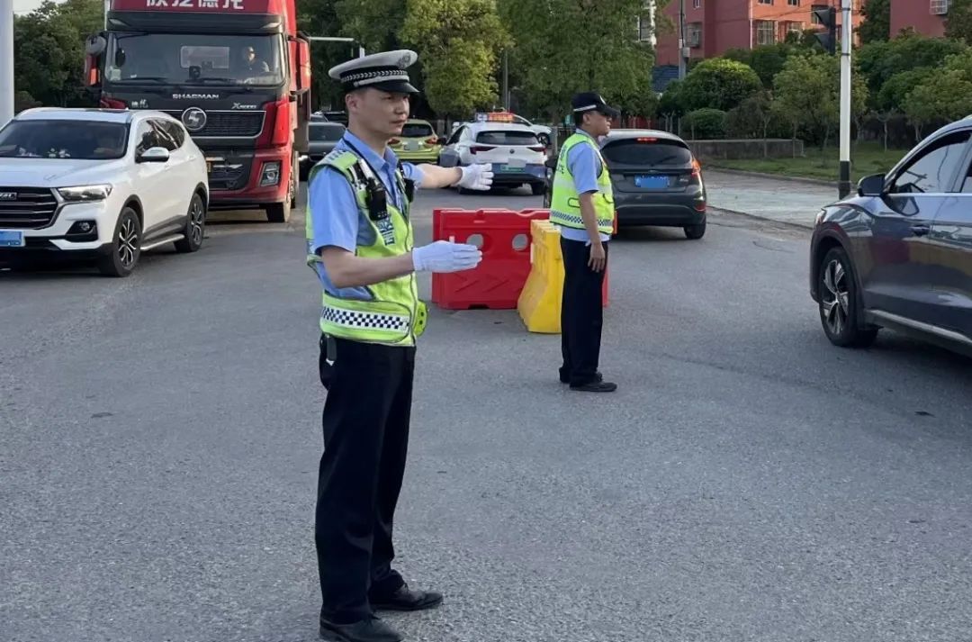 痛别！交警蒋仲超受伤昏迷12天后因公牺牲