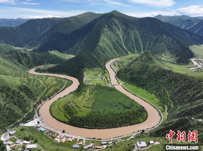 三江源腹地果洛五年治理黑土滩等退化草原超510万亩