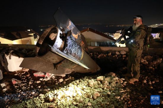 伊朗对以色列发动新一轮导弹打击 以媒说以军证实打击伊朗电视台大楼 伊朗对以色列发动新一轮导弹打击 以媒说以军证实打击伊朗电视台大楼