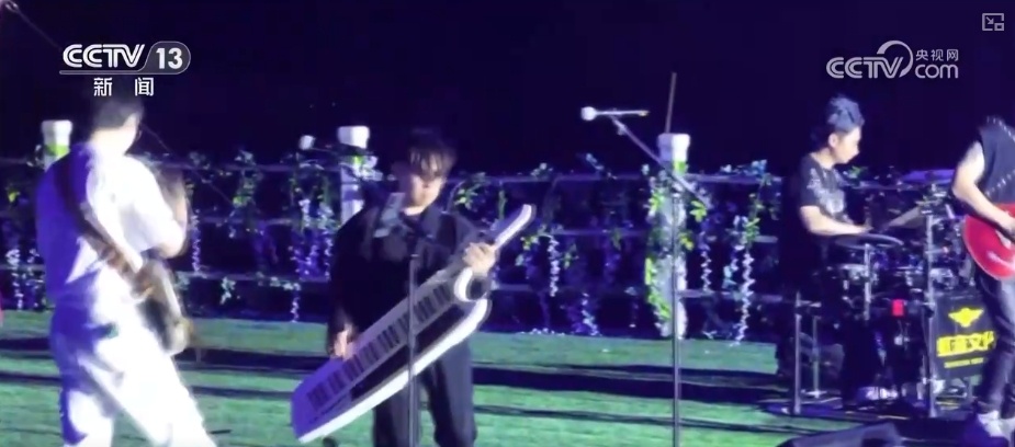 “八小时外”消费火热 夏日经济“夜动力”撬动消费“夜”态新引擎 “八小时外”消费火热 夏日经济“夜动力”撬动消费“夜”态新引擎