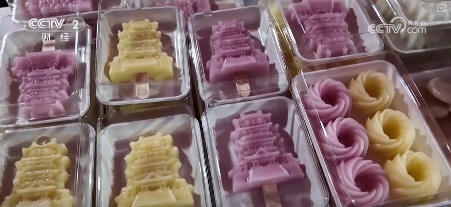 “八小时外”消费火热 夏日经济“夜动力”撬动消费“夜”态新引擎 “八小时外”消费火热 夏日经济“夜动力”撬动消费“夜”态新引擎