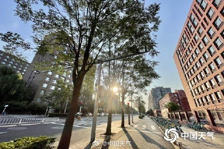 北京今天晴热在线最高温33℃ 明天将迎雷雨过程 北京今天晴热在线最高温33℃ 明天将迎雷雨过程
