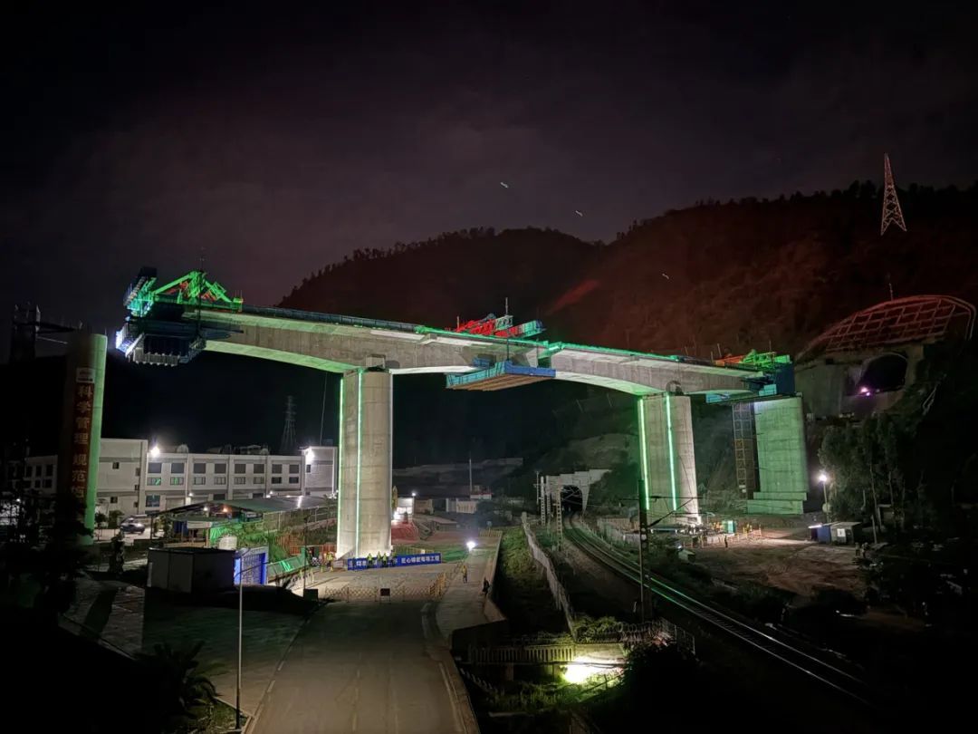 云南这个铁路枢纽预计明年建成 云南这个铁路枢纽预计明年建成