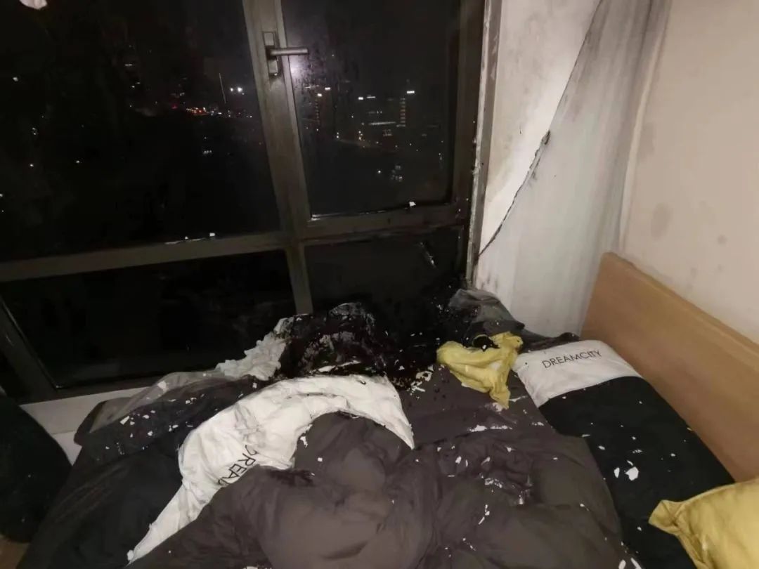 男子酒后“兑现”狂言,烧毁5家损失超百万!放火罪怎么判? 男子酒后“兑现”狂言,烧毁5家损失超百万!放火罪怎么判?