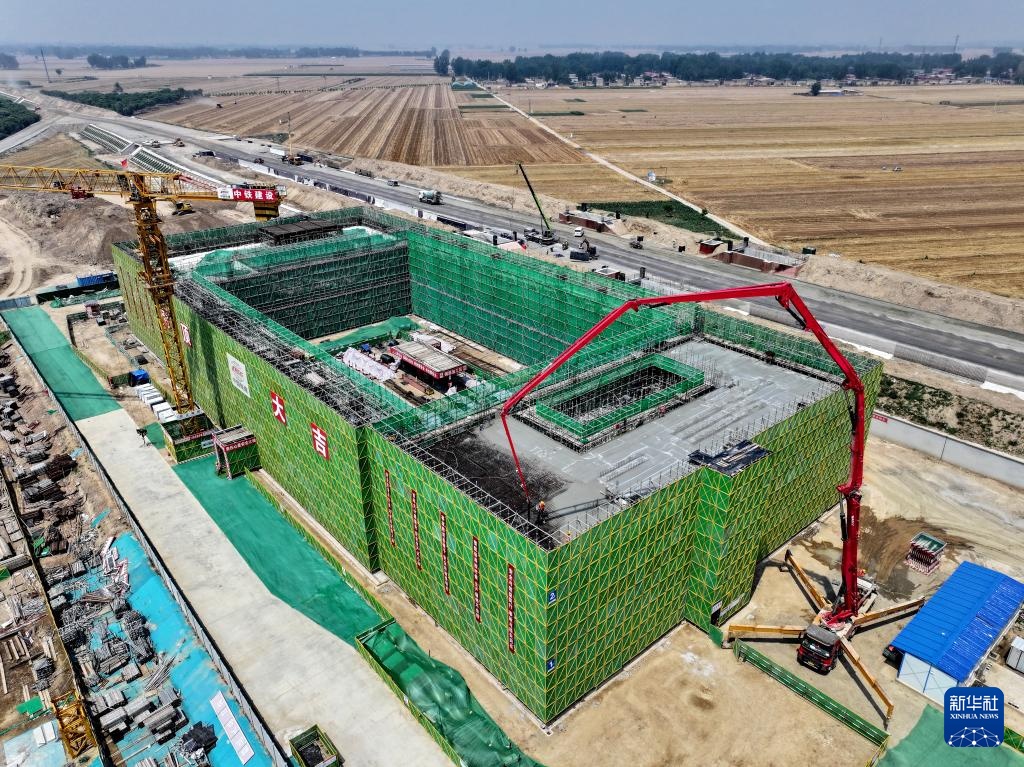 雄忻高铁河北段站房主体结构全部封顶 雄忻高铁河北段站房主体结构全部封顶
