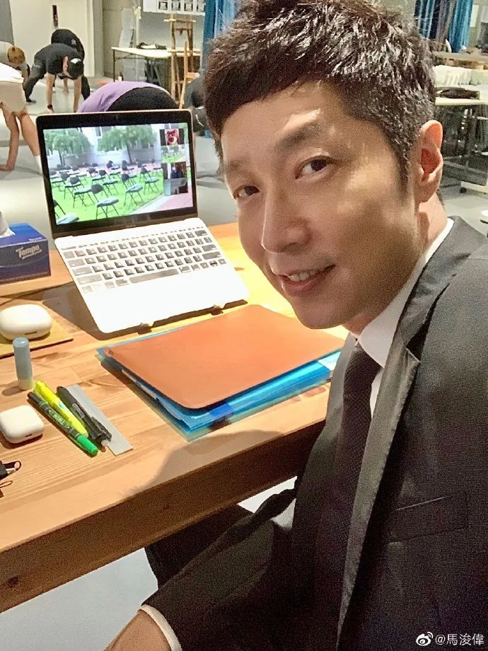 53岁前TVB演员马浚伟升职,下月起任香港知名公司CEO!曾出演《鹿鼎记》 53岁前TVB演员马浚伟升职,下月起任香港知名公司CEO!曾出演《鹿鼎记》