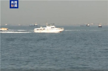 受以伊冲突影响 通过霍尔木兹海峡的船只数量正在下降 受以伊冲突影响 通过霍尔木兹海峡的船只数量正在下降