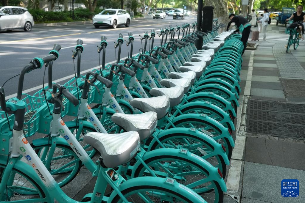 杭州:共享单车安装清凉坐垫 杭州:共享单车安装清凉坐垫