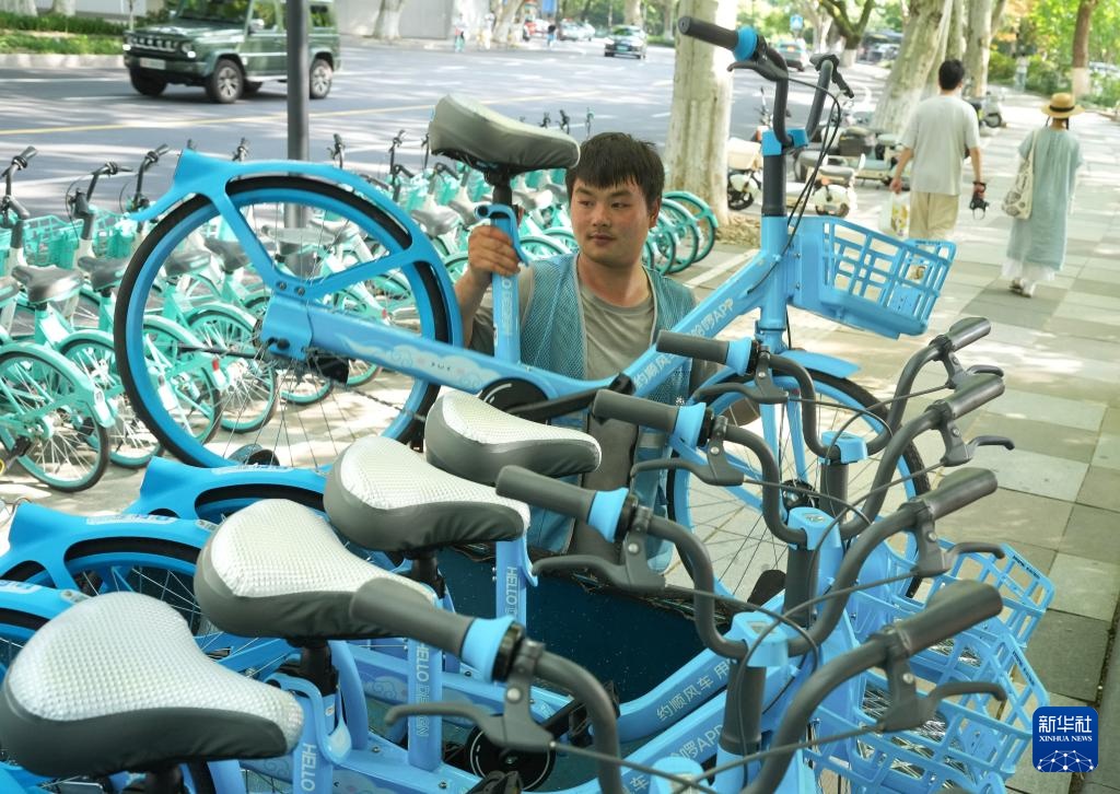 杭州:共享单车安装清凉坐垫 杭州:共享单车安装清凉坐垫