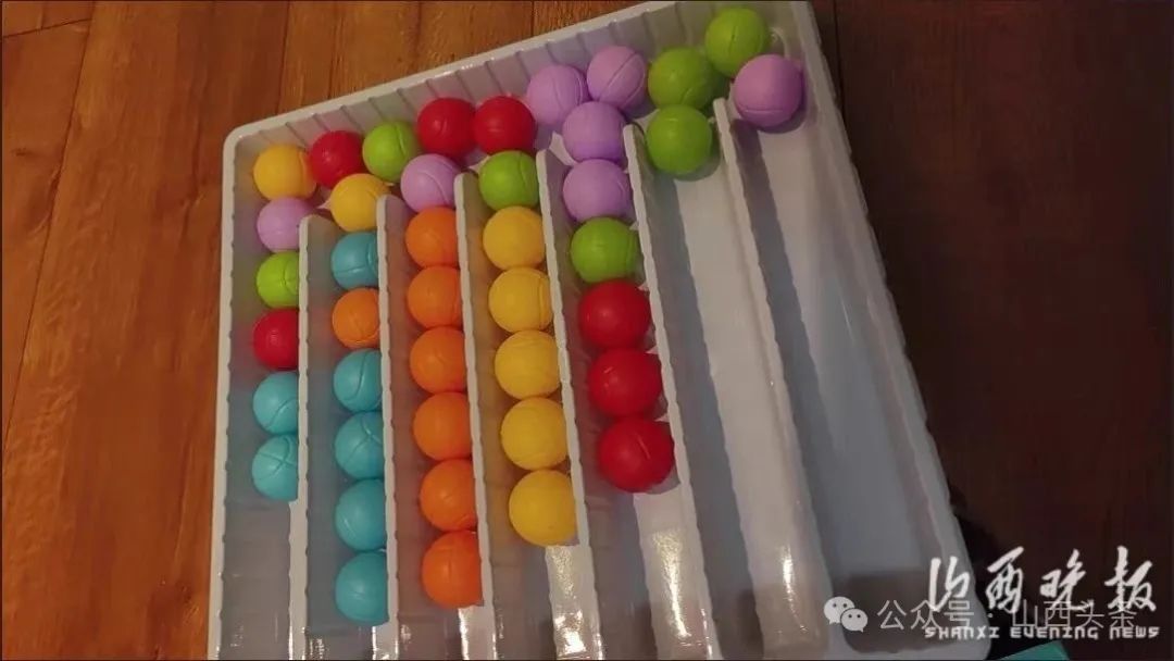 山西的老年人玩啥呢?老年玩具全网热卖超百万件!为何线下却难寻踪迹? 山西的老年人玩啥呢?老年玩具全网热卖超百万件!为何线下却难寻踪迹?