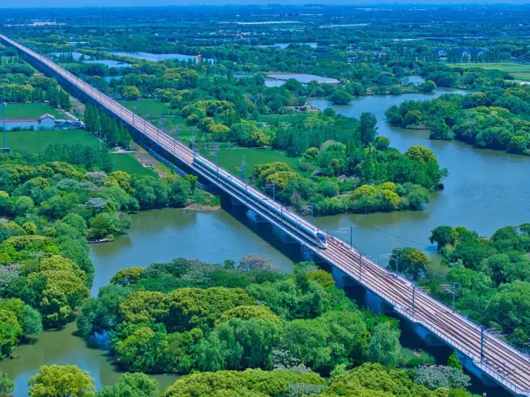 暑期出游安排好了吗?上海→四川,睡一觉就到!新开多趟列车,上海到多地时间缩短2小时 暑期出游安排好了吗?上海→四川,睡一觉就到!新开多趟列车,上海到多地时间缩短2小时