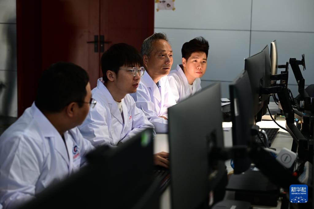 大科学装置“夸父”低杂波电流驱动系统完成测试并通过验收