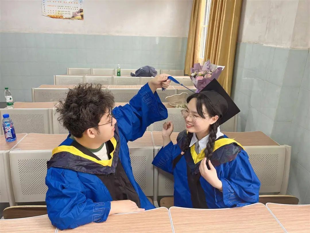 “那时的我仿佛被世界遗忘”……祝贺赵旭红,已被录取! “那时的我仿佛被世界遗忘”……祝贺赵旭红,已被录取!