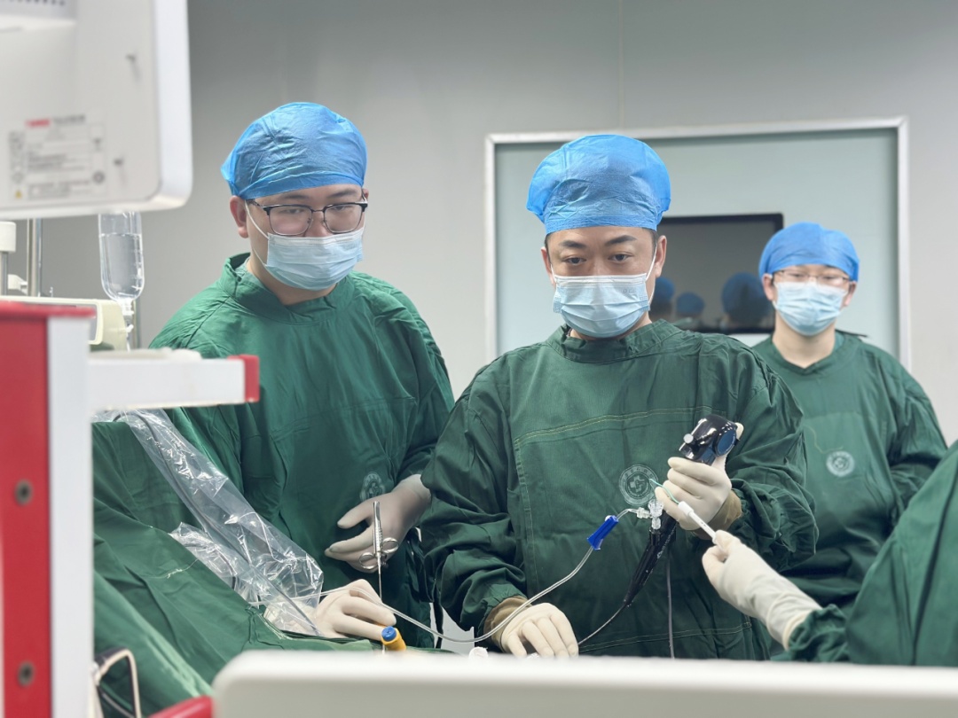 男子突然频繁腹痛以为是肝病,就医查出系胆囊结石作祟 男子突然频繁腹痛以为是肝病,就医查出系胆囊结石作祟