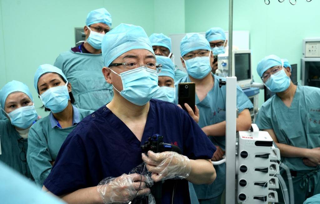 15厘米勺子在肠道内半年才被发现,竟是醉酒催吐时滑入然后遗忘了 15厘米勺子在肠道内半年才被发现,竟是醉酒催吐时滑入然后遗忘了