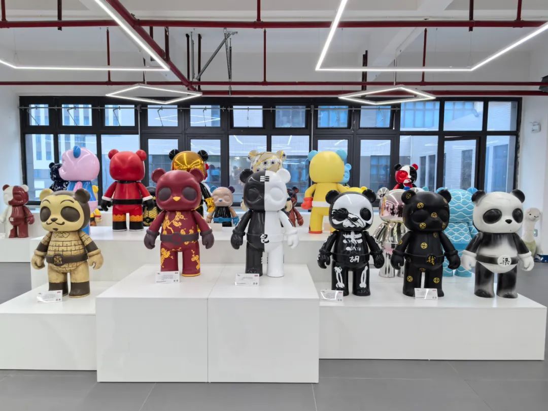 “一BU难求”!中国潮玩凭啥火爆全球 “一BU难求”!中国潮玩凭啥火爆全球