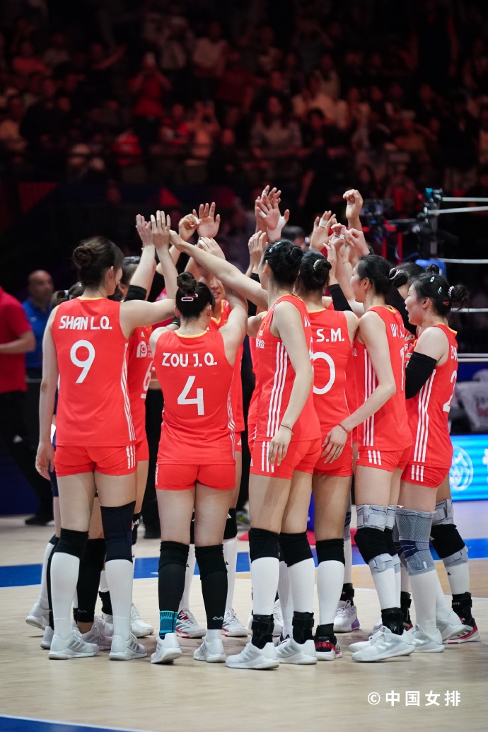 开门红!世联赛香港站中国女排3:1胜捷克队 开门红!世联赛香港站中国女排3:1胜捷克队