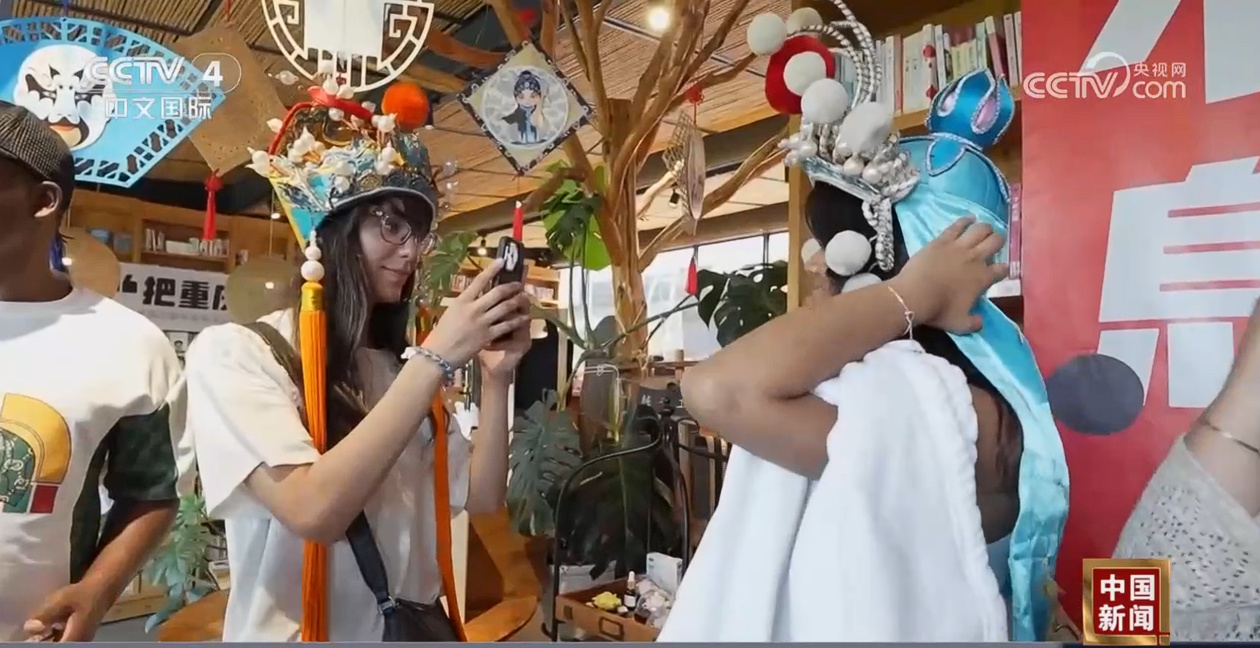 “免签朋友圈”扩大 政策利好催热“中国游”“中国购” “免签朋友圈”扩大 政策利好催热“中国游”“中国购”