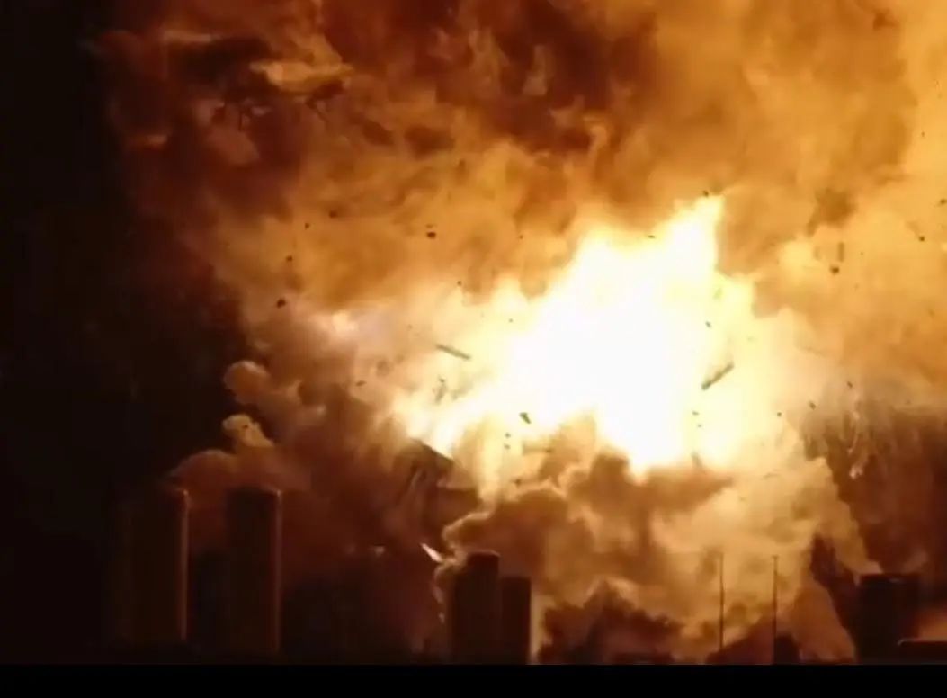 SpaceX“星舰”发生爆炸，画面曝光