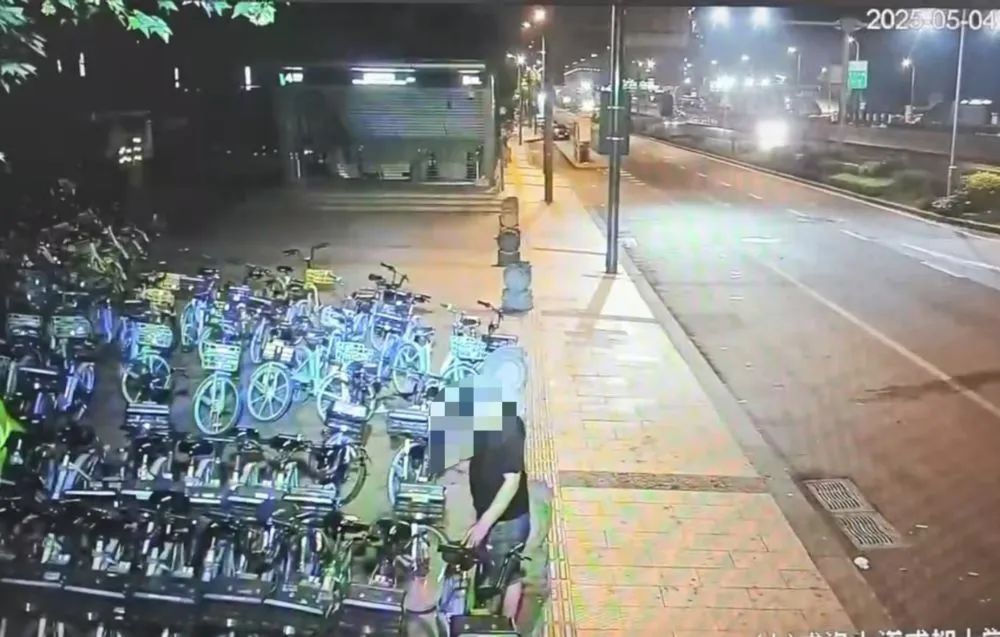 “贴一张三毛钱,一天可挣四五百”? “贴一张三毛钱,一天可挣四五百”?