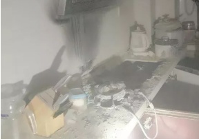 今晚快检查你家厨房,这类隐患别忽视!她家的已经成封面图了…… 今晚快检查你家厨房,这类隐患别忽视!她家的已经成封面图了……