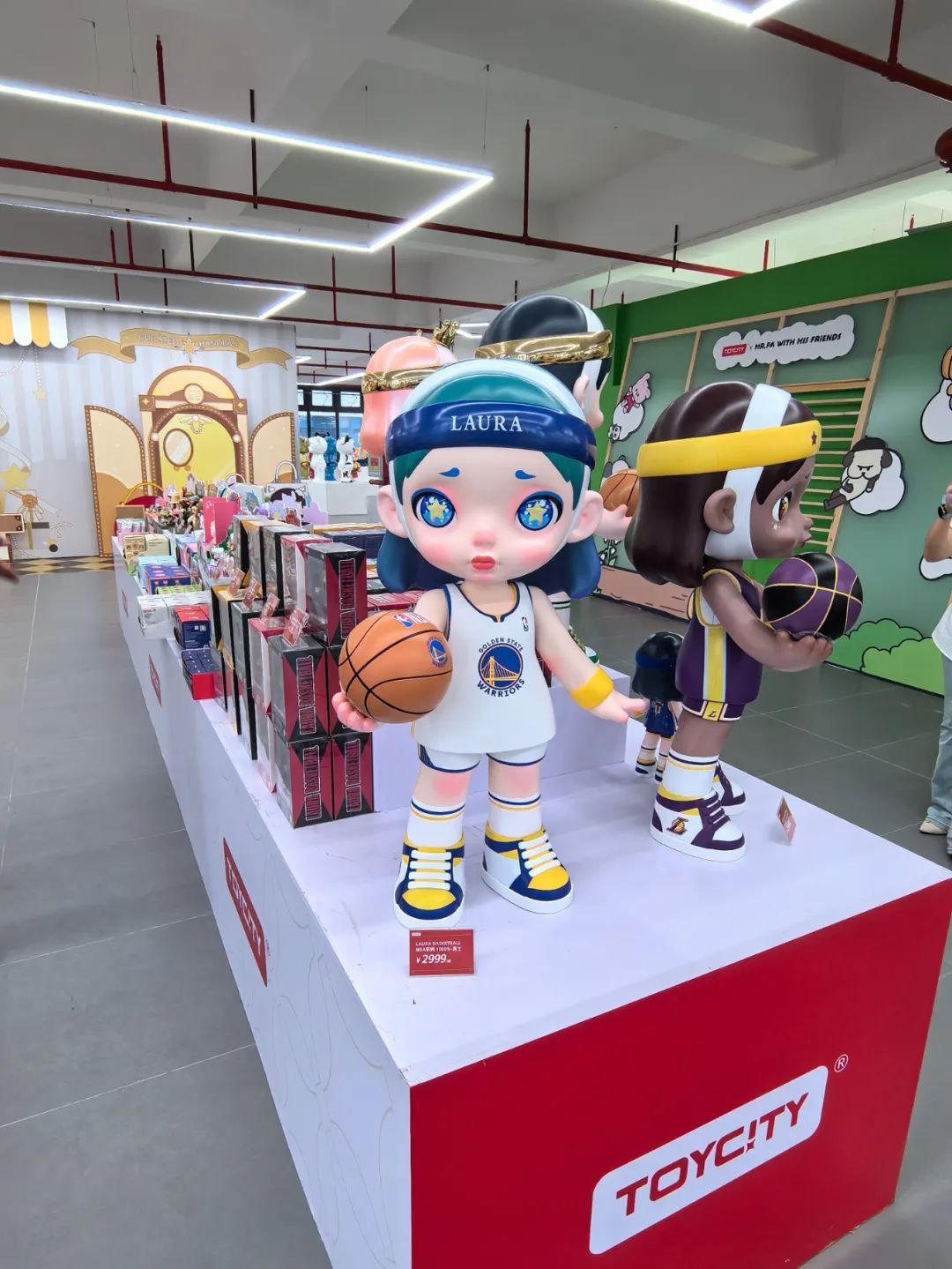 “一BU难求”!中国潮玩凭啥火爆全球 “一BU难求”!中国潮玩凭啥火爆全球