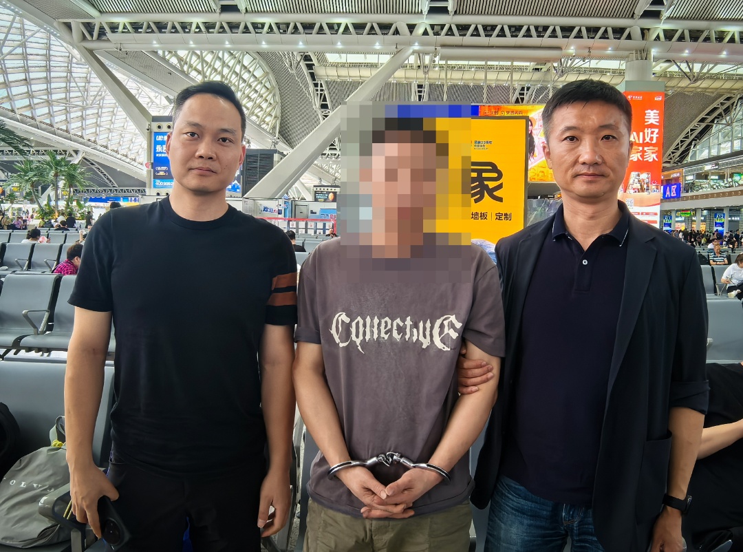 警方消息:命案嫌疑人身份确认! 警方消息:命案嫌疑人身份确认!