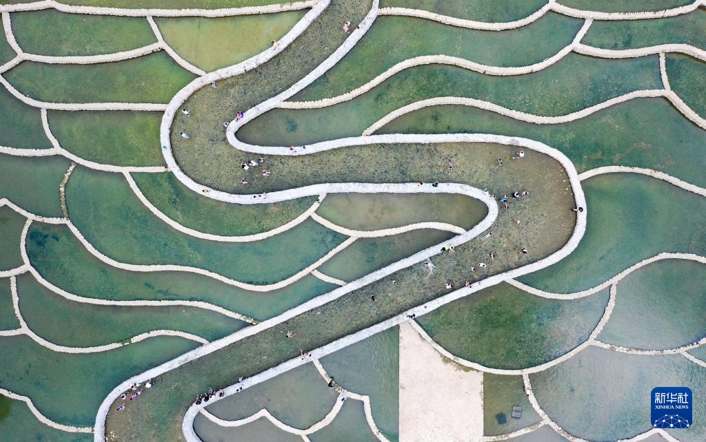 中国之城丨海南五指山：青山满目碧水萦绕的翡翠之城