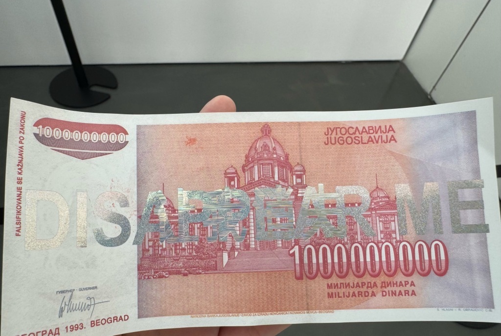 外滩美术馆调整入馆模式后首日情况如何?记者探访 外滩美术馆调整入馆模式后首日情况如何?记者探访