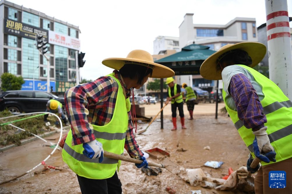直击广东怀集洪水抢险救灾 直击广东怀集洪水抢险救灾