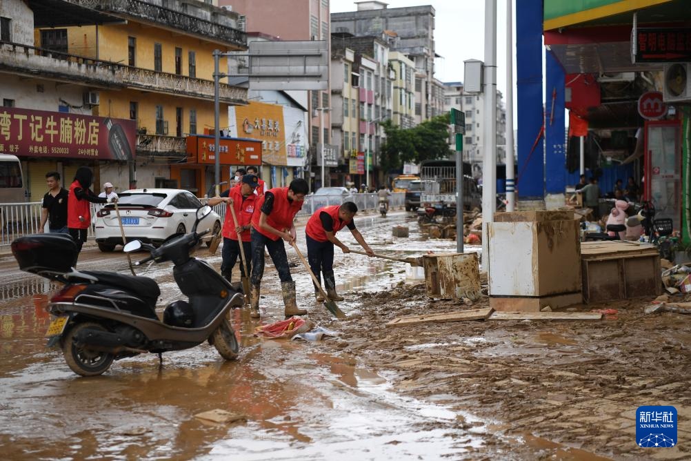 直击广东怀集洪水抢险救灾 直击广东怀集洪水抢险救灾
